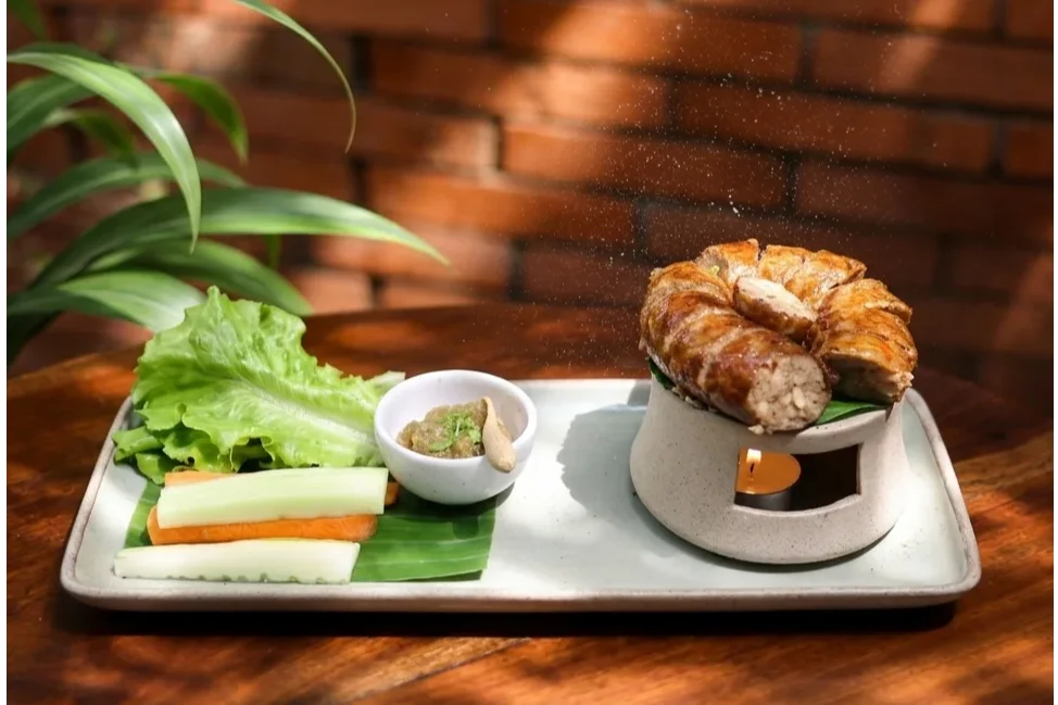 ໄສ້ອົ່ວໝູ - Say Oua Moo