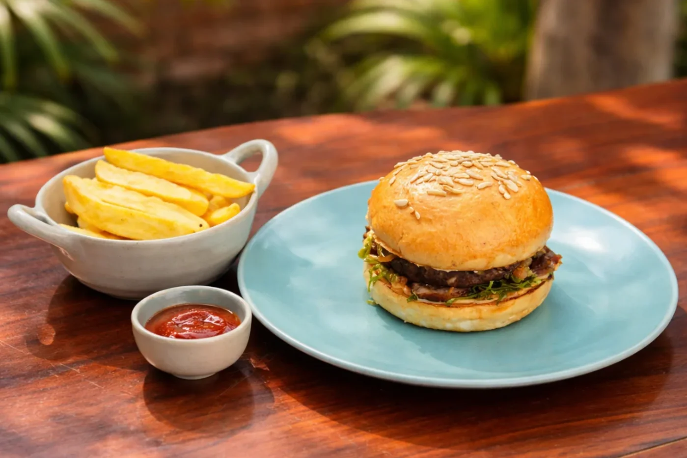 ເບີເກີ້ລາວ- Lao Burger